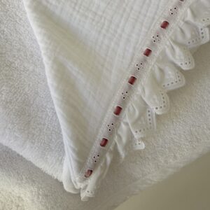 Alternative view of Capa de baño pasacinta rosa empolvado