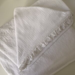 Capa de baño pasacinta blanco